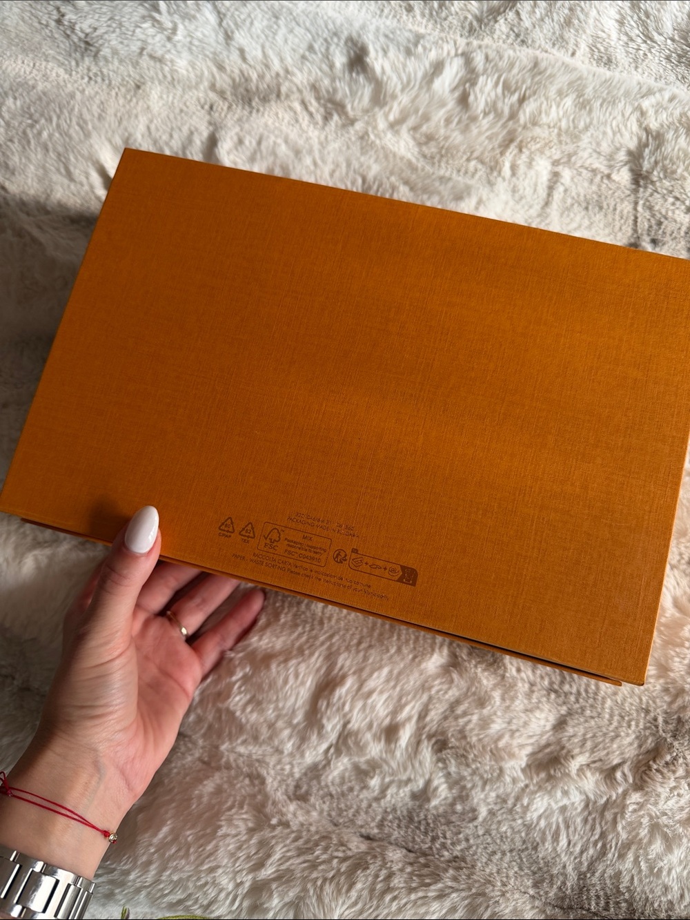 Accessories Box with Brand Label - Picture 4 of 6